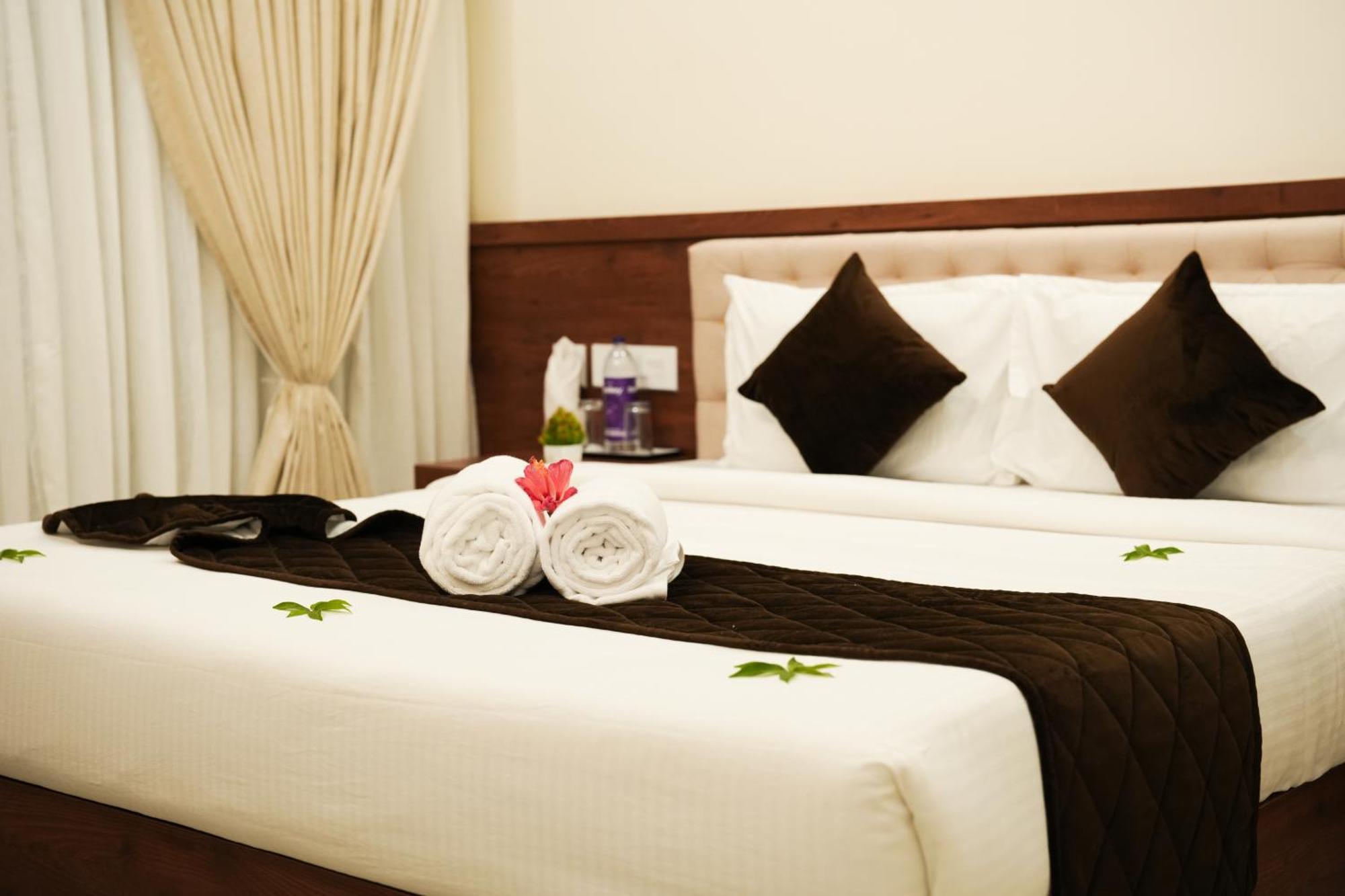 Royalton Residency Hotel Mundakāyam Eksteriør billede